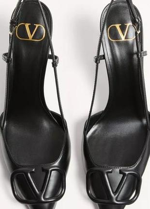 Жіночі туфлі valentino garavani vlogo signature зі шкіри, чорні, розмір 39