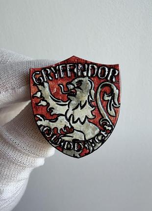 Пін значок металевий брошка факультет ґрифіндор гаррі поттер — герб gryffindor із левом гріфіндор