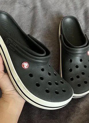 Чоловічі тапочки crocs. p. 42. хороший стан!!!