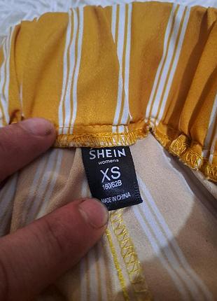 Стильные желтые шорты в полоску shein xs