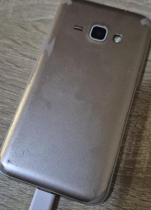 Samsung galaxy j1 (2016) 3