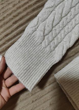Свитер светлый s 4