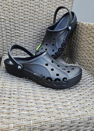 Черные сабо, шлепки crocs baya
