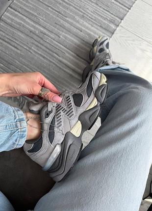 Balance 9060 cordura grey