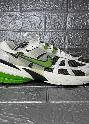 Nike v2k run white/grey hj9603-300 .розмір 42,5 .