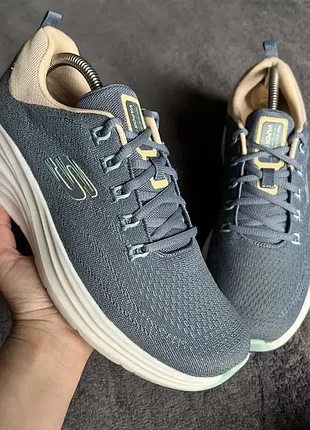 Женские кроссовки skechers vapor foam. p. 40. хороший стан!!!