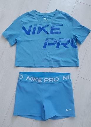 Спортивный костюм футболка + шорты nike pro
