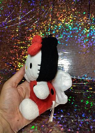Игрушка hello kitty 5