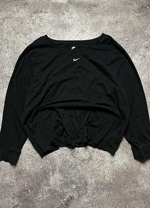 Жіночий лонгслів nike з нових колекцій