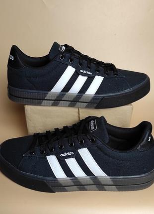 Кеды кроссовки адидас adidas.
размер 42 длина стельки 26,5 см.