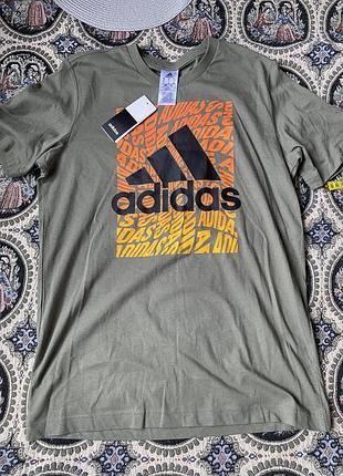 Чоловіча футболка adidas хакі