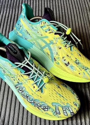 Asics noosa tri 14 — яскраві кросівки для бігу та тріатлону, р. 40.5 (устілка 26см)