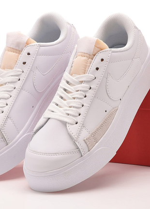 Blazer low platform