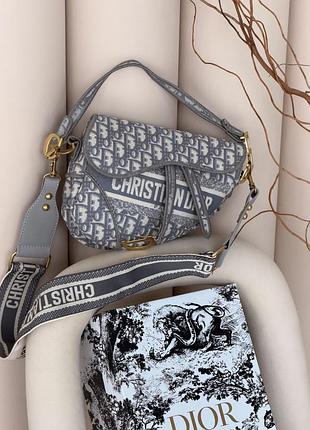 Женская сумка dior saddle bag надпись светло-серый
