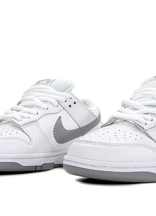 Sb dunk low supreme 94 white grey 5