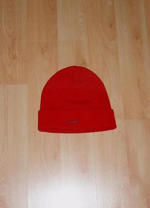 Красная акриловая шапка levis beanie acrylic red docker polo ck era original 20/22 см nike x jordan