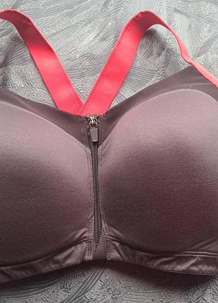 Спортивний топ m&s
70f