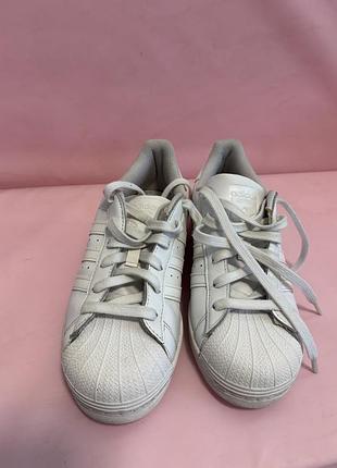 Класичні повністю білі кросівки adidas superstar