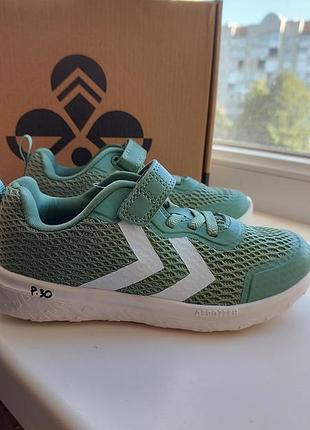 Кросівки hummel
