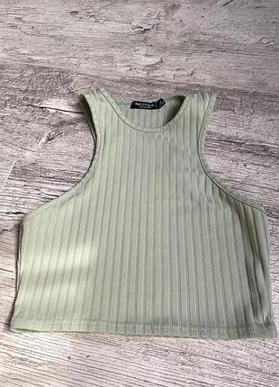 Топ nasty gal м’ятний у рубчик, кроп із високою горловиною s
