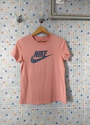 Футболка nike.