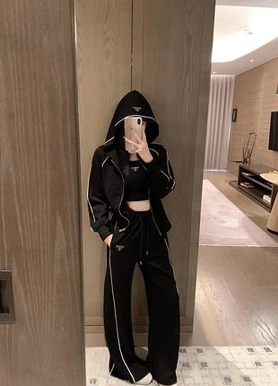 Костюм трійка prada кофта штани топ чорний колір