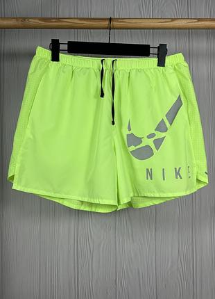 Nike challenger dri fit run division шорти з рефлективним логотипом для спорту чи бігу оригінал розмір xl