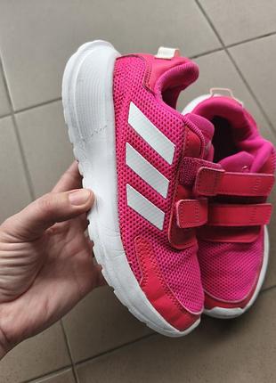 Оригінальні кросівки adidas