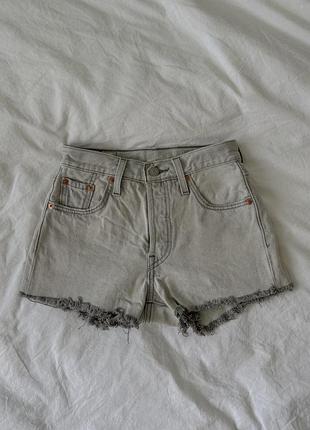 Жіночі шорти levi’s