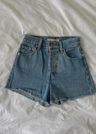 Жіночі шорти levi’s