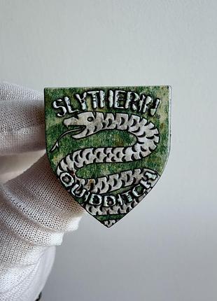 Пін значок металевий брошка слизерин slytherin гаррі поттер — герб факультету гоґвортсу зі змією