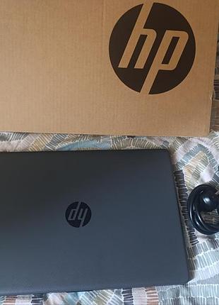 Ноутбук hp 250r g9