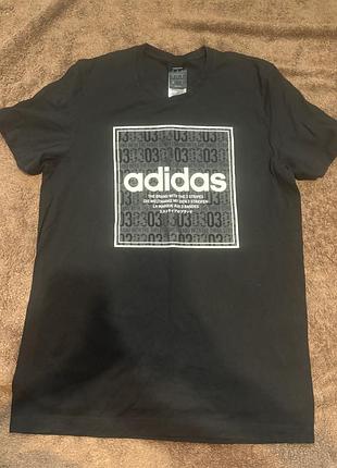 Футболка adidas