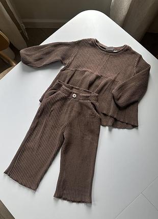 Дитячий костюм zara на 2-3 роки для дівчинки 98 розмір