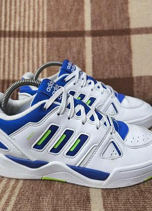 Кроссовки adidas