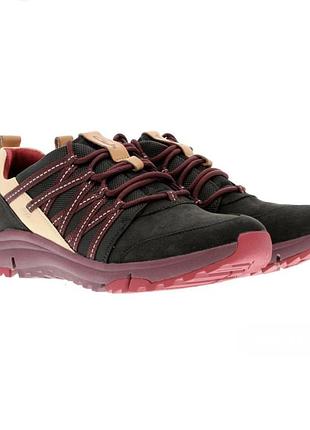 Жіночі кросівки clarks tri trail