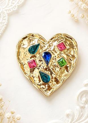 Брошка серце 💎 яскравий аксесуар з камінням стильна брошка подарунок