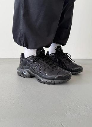 Кросівки чоловічі nike air max tn plus black