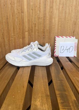 Кроссовки adidas novaflight 2 indoor
