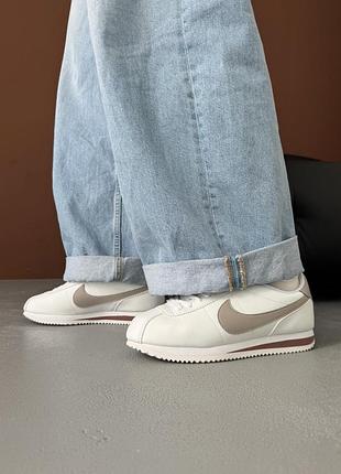 Кросівки жіночі nike cortez white platinum violet