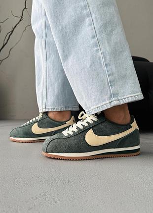Кросівки жіночі nike cortez vintage green