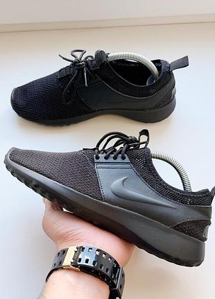 Женские черные кроссовки nike juvenate