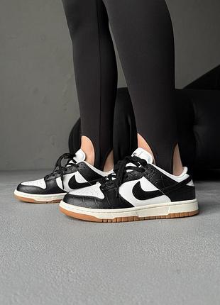 Кросівки жіночі nike dunk low lx white/black