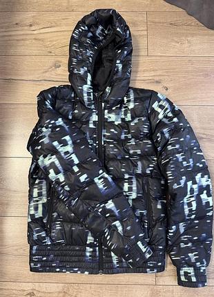 Жіночна курточка adidas