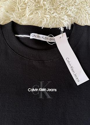 Новий чорний кроп-топ calvin klein jeans ck з довгим рукавом