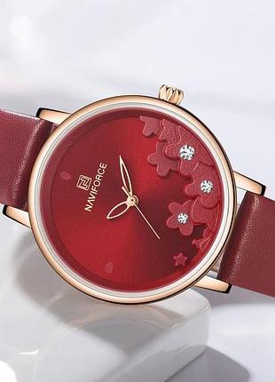 Женские наручные часы,стильные женские часи,кварцевый механизм