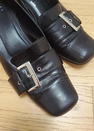 Шкіряні туфлі kitten heels you know