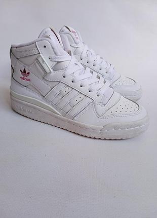 Кожаные кроссовки adidas