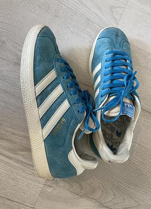 Adidas gazelle блакитного кольору 38 р