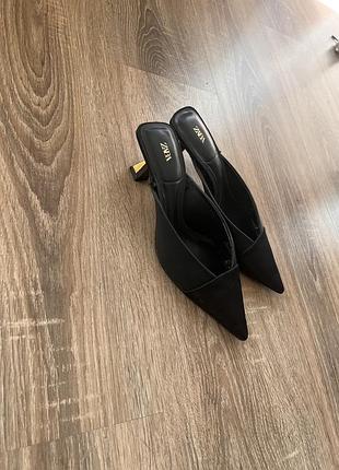 Туфлі zara